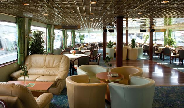Douce France lounge